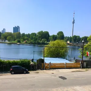  Apartment Ajo Apartments - Alte Donau Lake View Balcony Studio - Self-Check-In